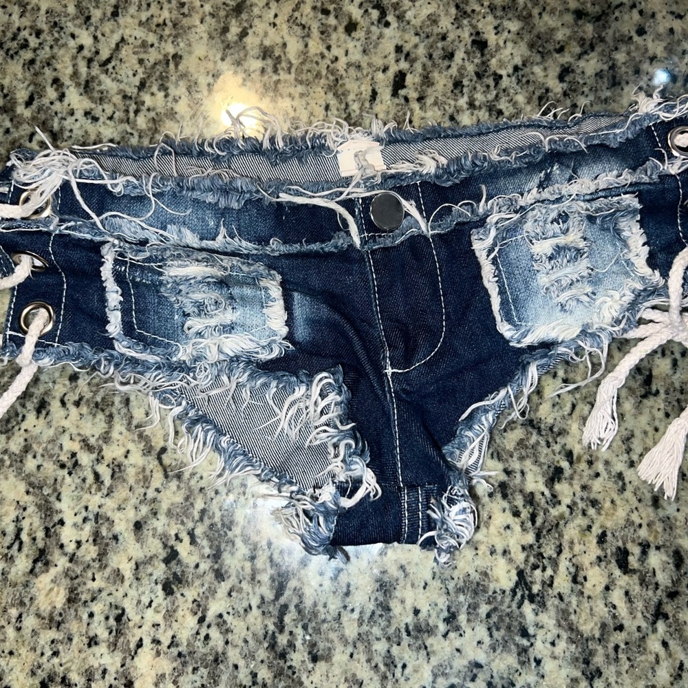 Distressed Denim Shorts with Frayed Hem